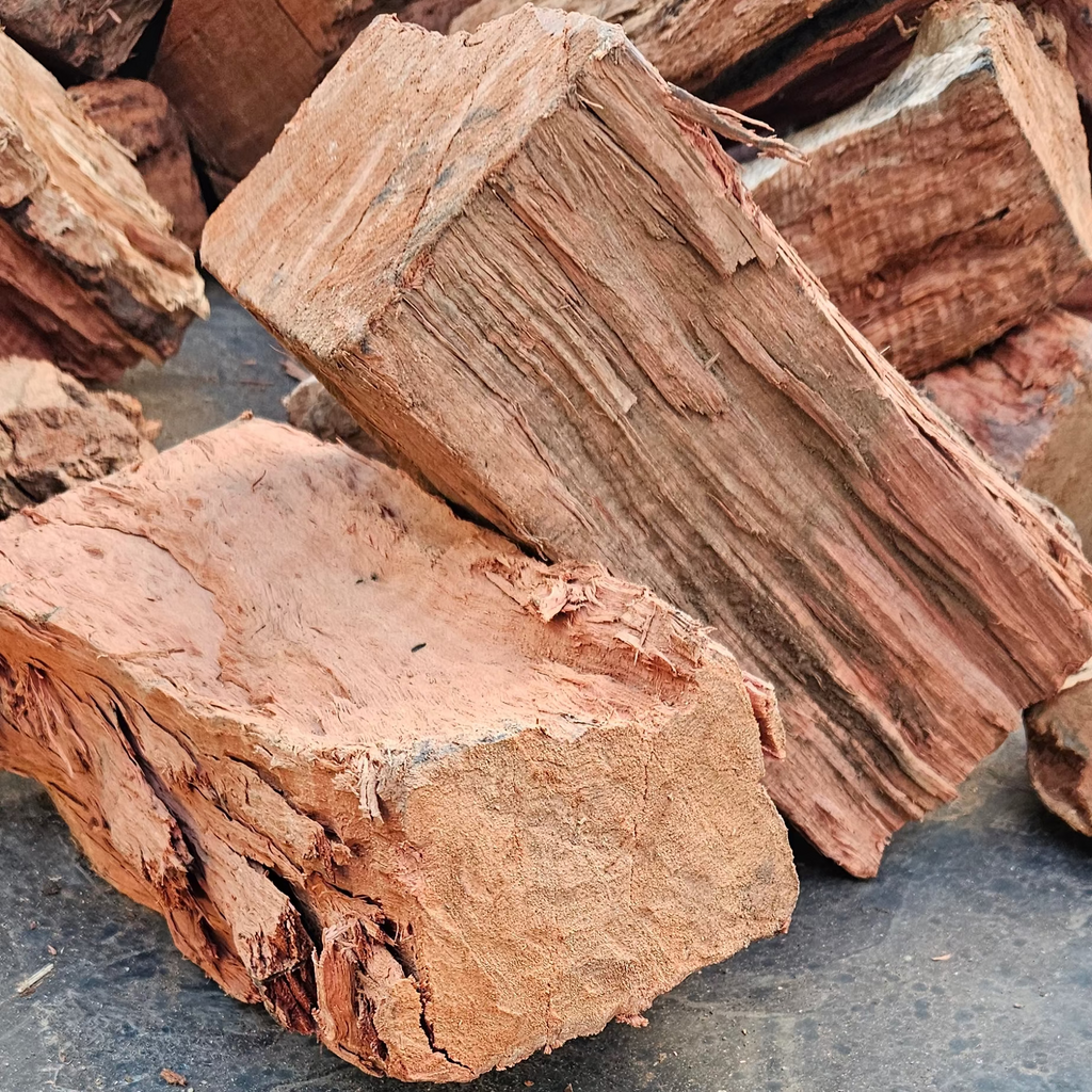 Red gum-1 Tonne/approx 2.5 metres (unstacked)